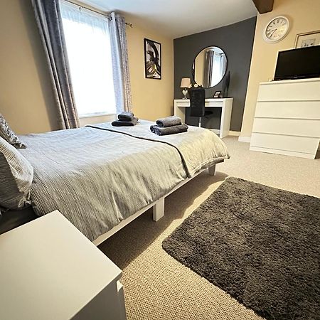 Apartamento Llanidloes Townhouse-Pet-Friendly-Sleeps 6-Mid Wales Exterior foto